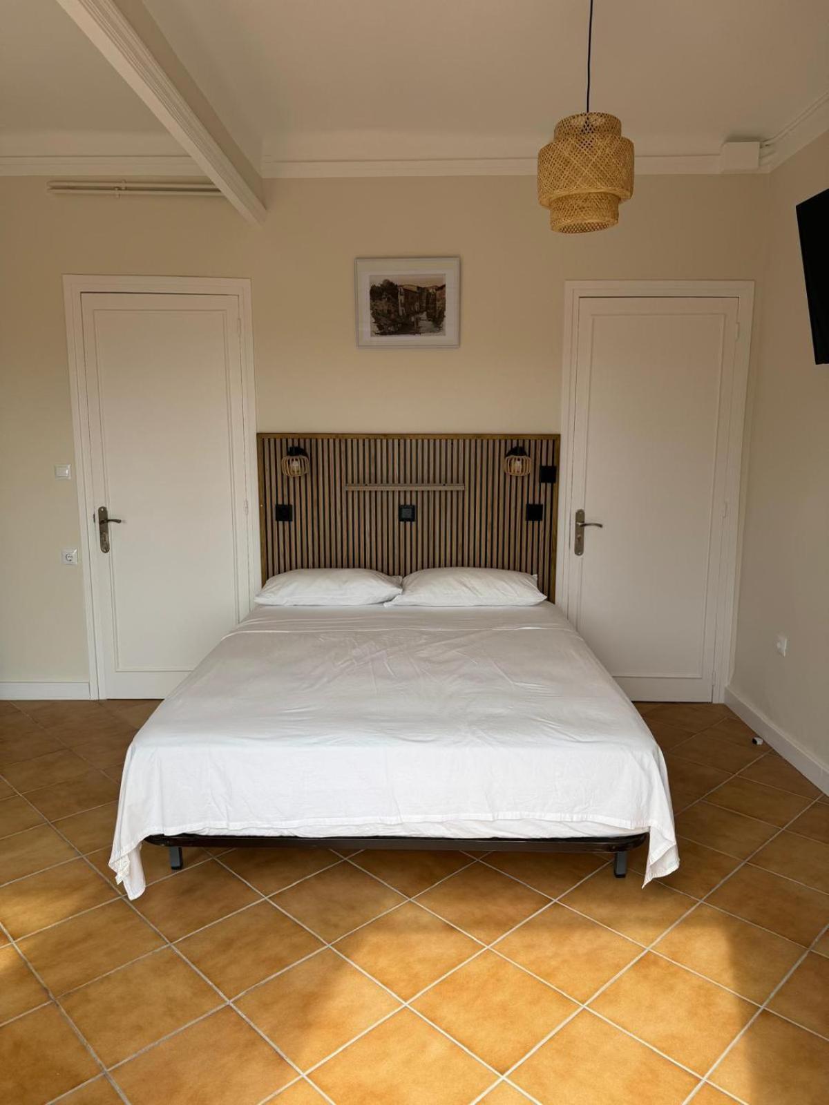Hostal Restaurant Casa Comaulis La Vajol Εξωτερικό φωτογραφία