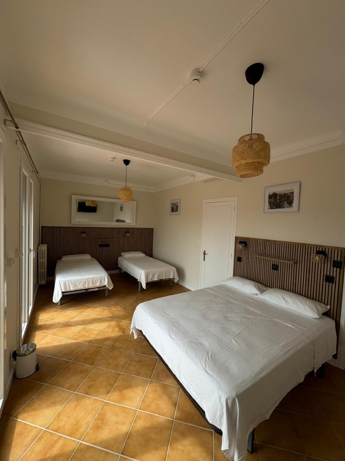 Hostal Restaurant Casa Comaulis La Vajol Εξωτερικό φωτογραφία