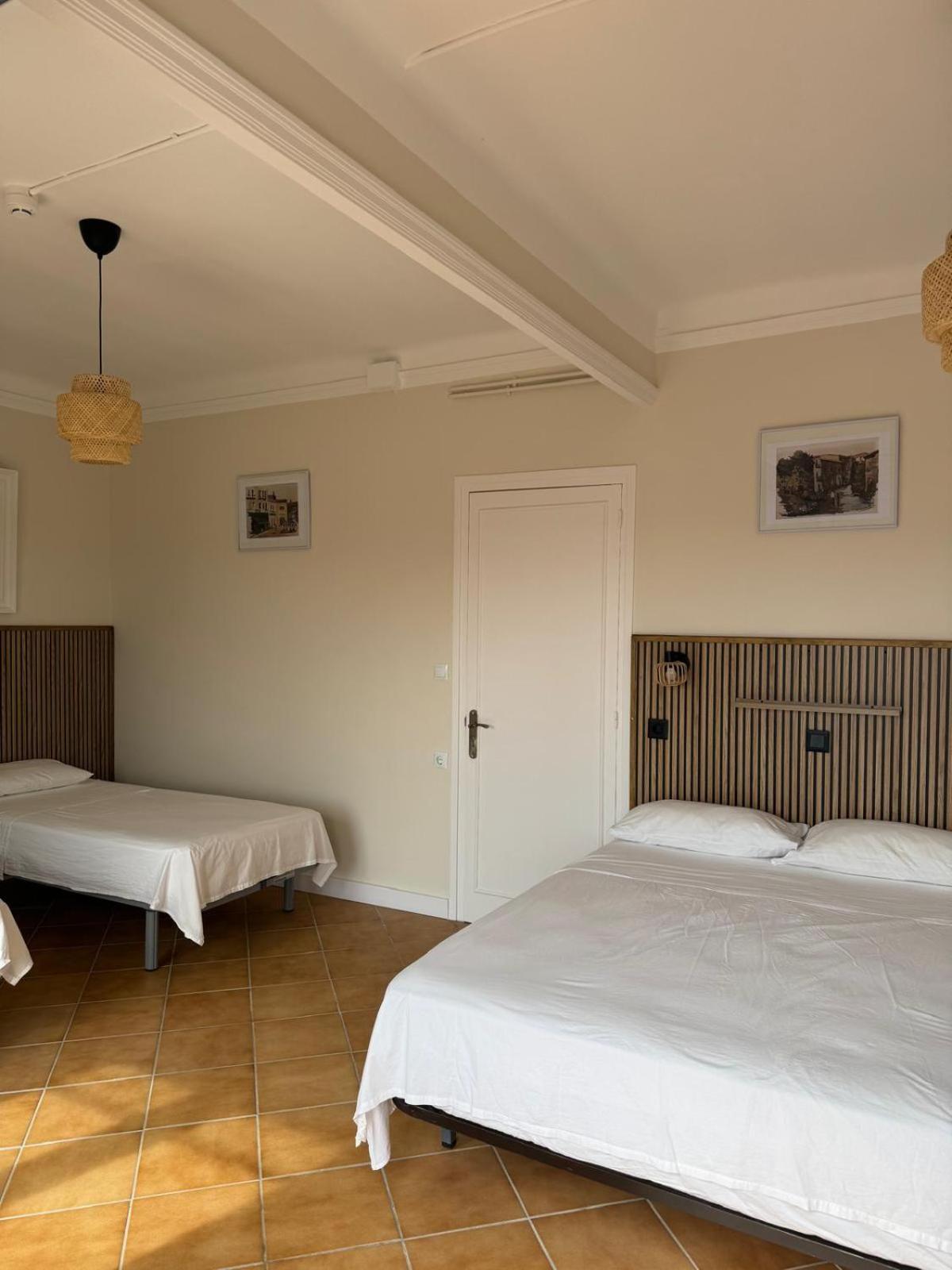Hostal Restaurant Casa Comaulis La Vajol Εξωτερικό φωτογραφία