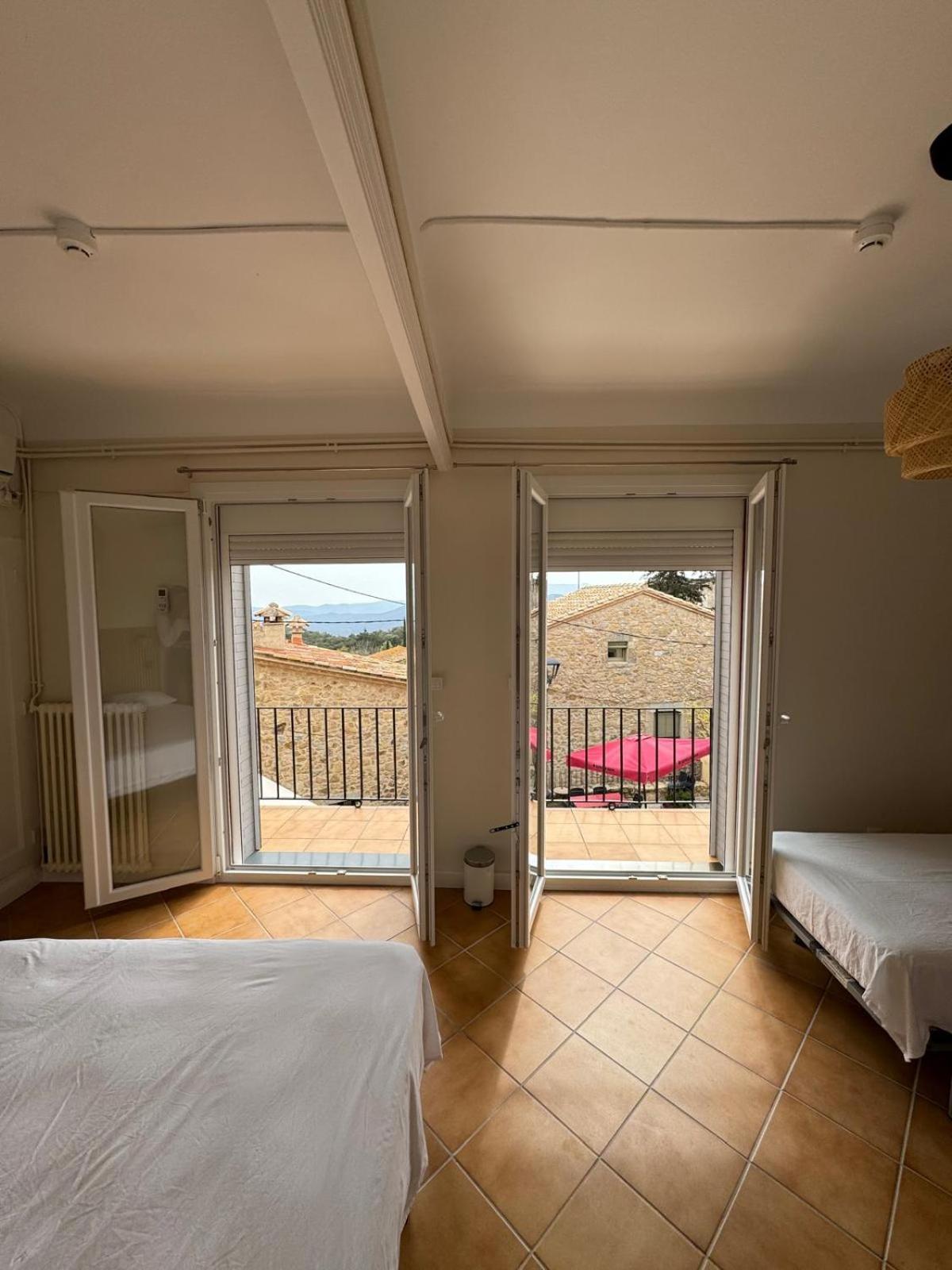 Hostal Restaurant Casa Comaulis La Vajol Εξωτερικό φωτογραφία