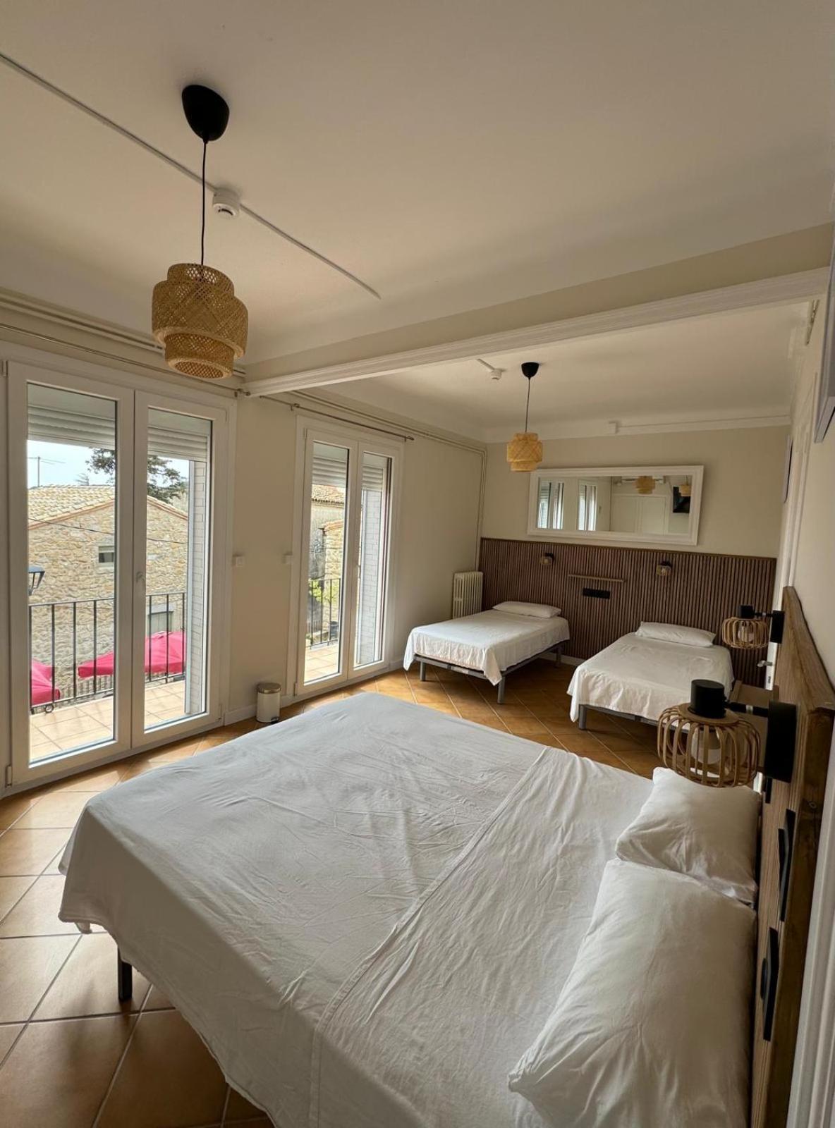 Hostal Restaurant Casa Comaulis La Vajol Εξωτερικό φωτογραφία