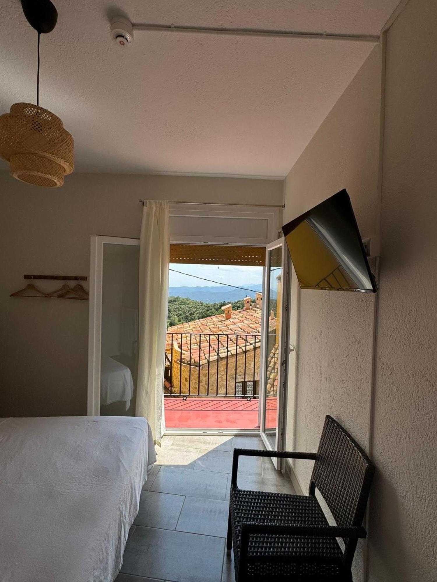 Hostal Restaurant Casa Comaulis La Vajol Εξωτερικό φωτογραφία