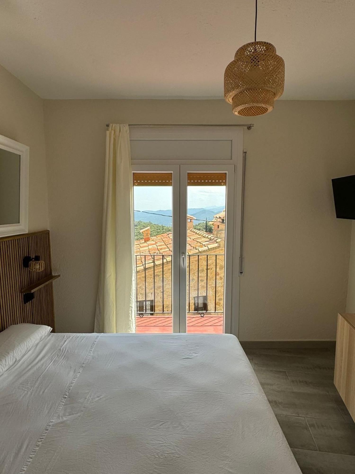 Hostal Restaurant Casa Comaulis La Vajol Εξωτερικό φωτογραφία