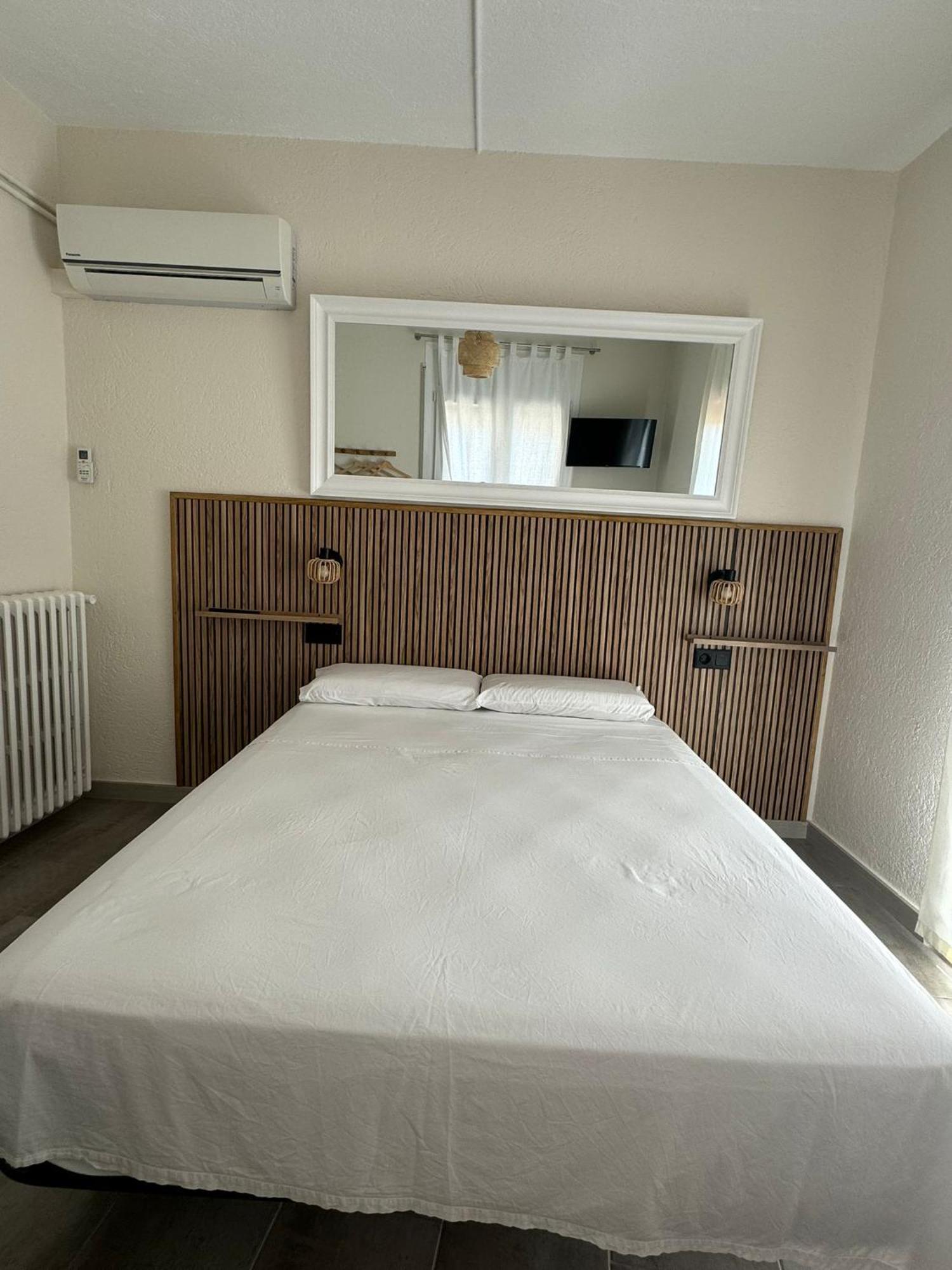 Hostal Restaurant Casa Comaulis La Vajol Εξωτερικό φωτογραφία