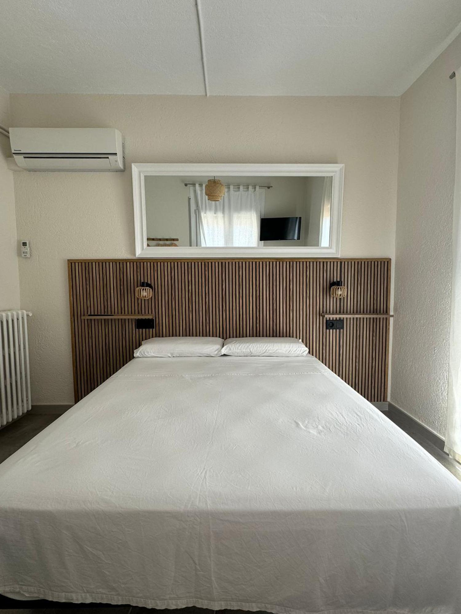 Hostal Restaurant Casa Comaulis La Vajol Εξωτερικό φωτογραφία
