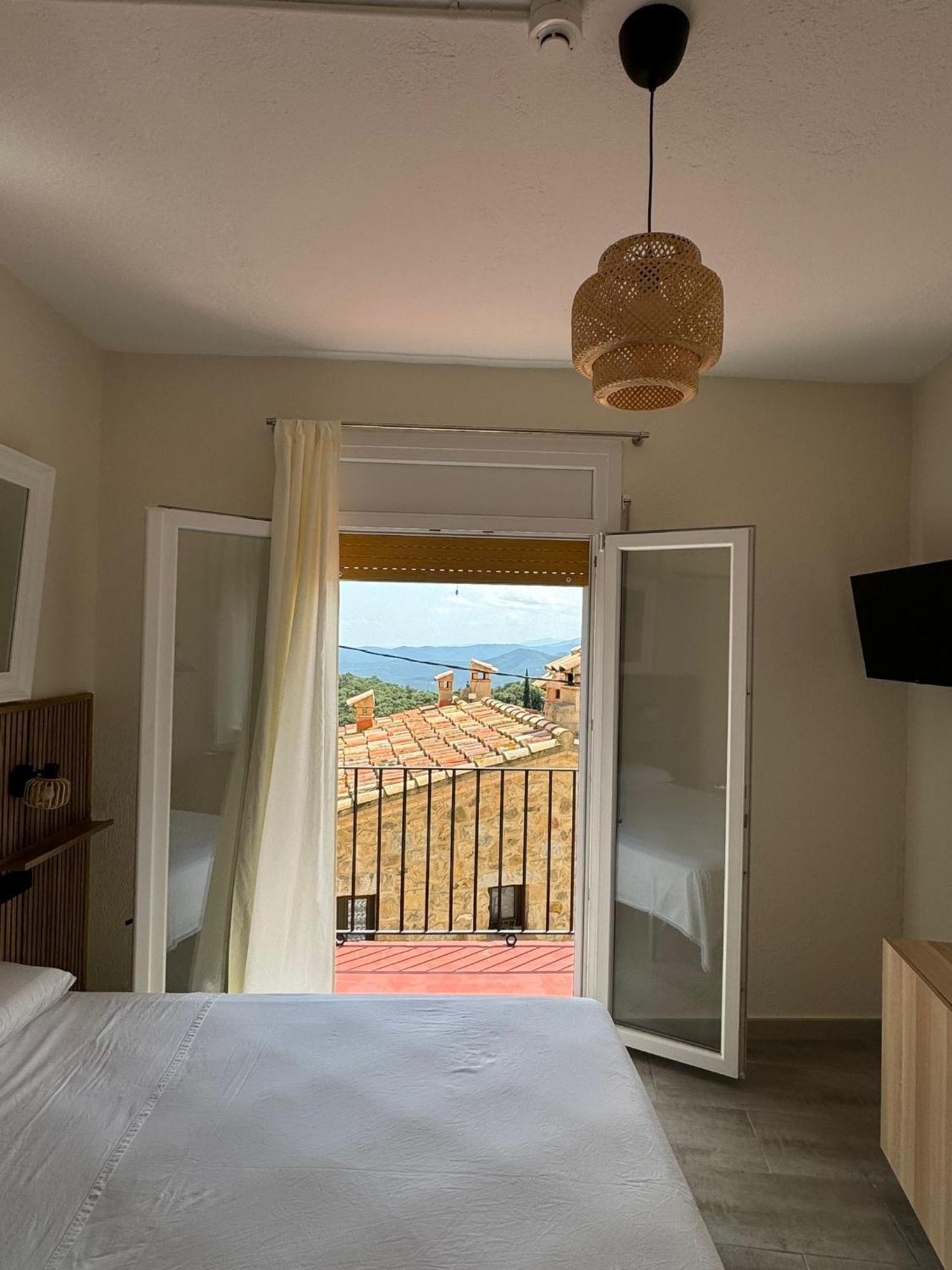 Hostal Restaurant Casa Comaulis La Vajol Εξωτερικό φωτογραφία